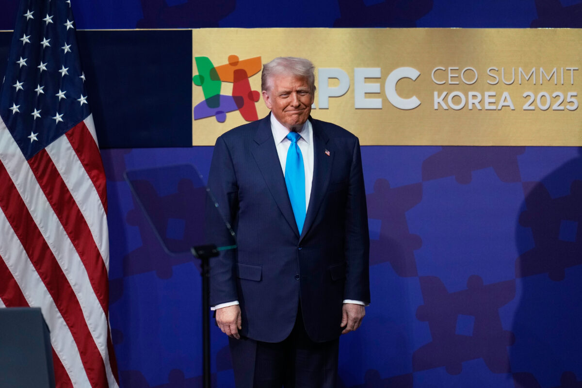 Putin-Trump, si riparte da Shenzhen? Ipotesi trilaterale con Xi Jinping al vertice Apec in Cina Putin-Trump, si riparte da Shenzhen? Ipotesi trilaterale con Xi Jinping al vertice Apec in Cina