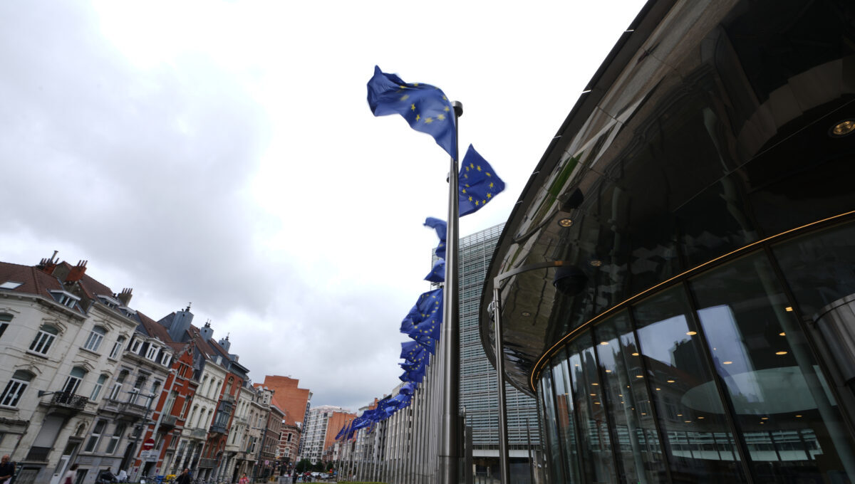 Affitti brevi, l’Ue prepara la stretta nelle città in cui le case costano troppo: ecco cosa può cambiare