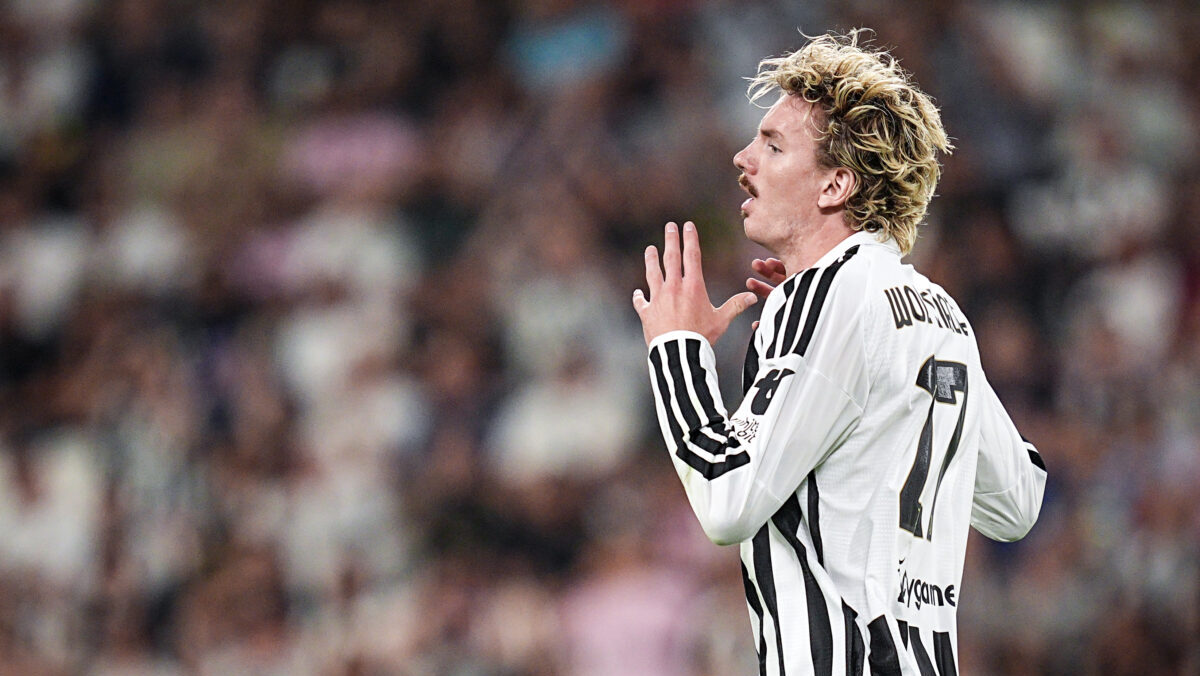 Calciomercato Juventus, uscite e risparmi salvano i conti: ecco il bilancio del mercato bianconero Calciomercato Juventus, uscite e risparmi salvano i conti: ecco il bilancio del mercato bianconero
