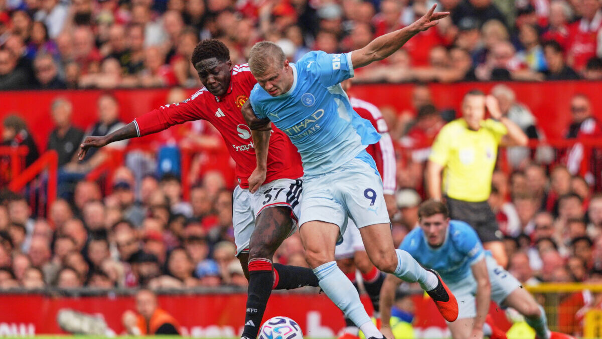 Premier League, clamoroso nel derby di Manchester: gli arbitri ammettono l’errore sul gol di Haaland. United furioso Premier League, clamoroso nel derby di Manchester: gli arbitri ammettono l’errore sul gol di Haaland. United furioso