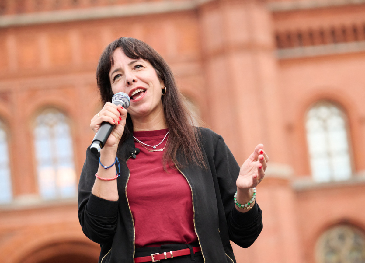 Chi è Elif Eralp, la nuova sindaca di estrema sinistra di Berlino. La risposta all’avanzata dell’Afd si chiama Linke (non Cdu) Chi è Elif Eralp, la nuova sindaca di estrema sinistra di Berlino. La risposta all’avanzata dell’Afd si chiama Linke (non Cdu)