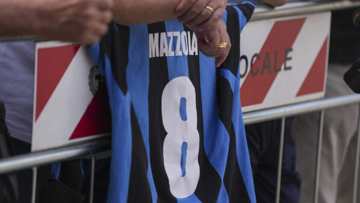 Juventus, ecco la sentenza per l’oltraggio a Mazzola: “solo” una multa, decisiva la presa di posizione del club Juventus, ecco la sentenza per l’oltraggio a Mazzola: “solo” una multa, decisiva la presa di posizione del club