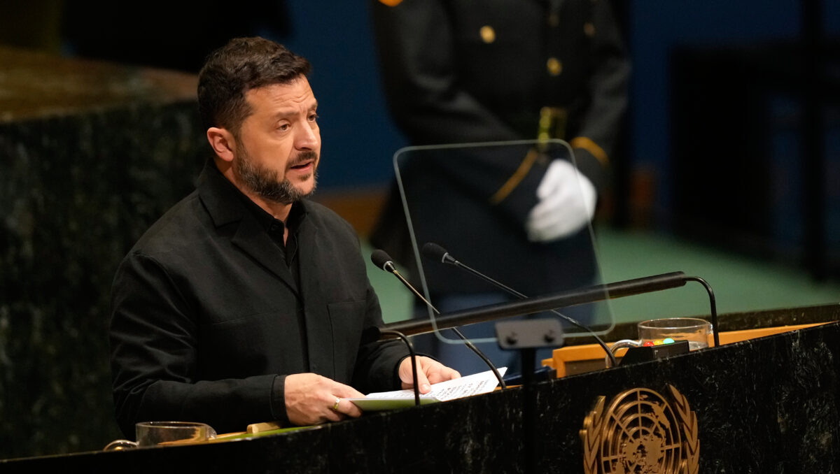 Ucraina, Paniccia: “Zelensky a Mosca? Sarebbe come Churchill da Hitler. La via per la pace passi da Bruxelles” Ucraina, Paniccia: “Zelensky a Mosca? Sarebbe come Churchill da Hitler. La via per la pace passi da Bruxelles”