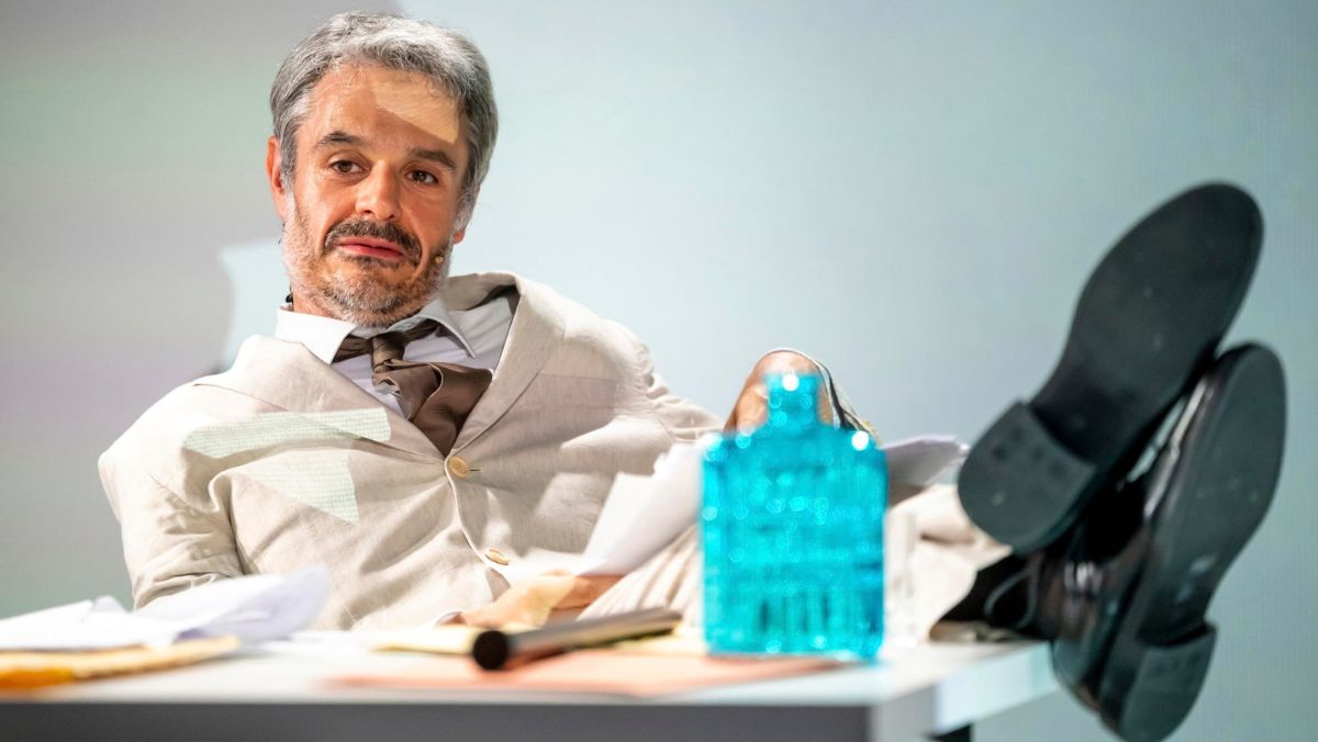 Teatro Vascello, Jekyll e Hyde: il lato oscuro dell’identità Teatro Vascello, Jekyll e Hyde: il lato oscuro dell’identità