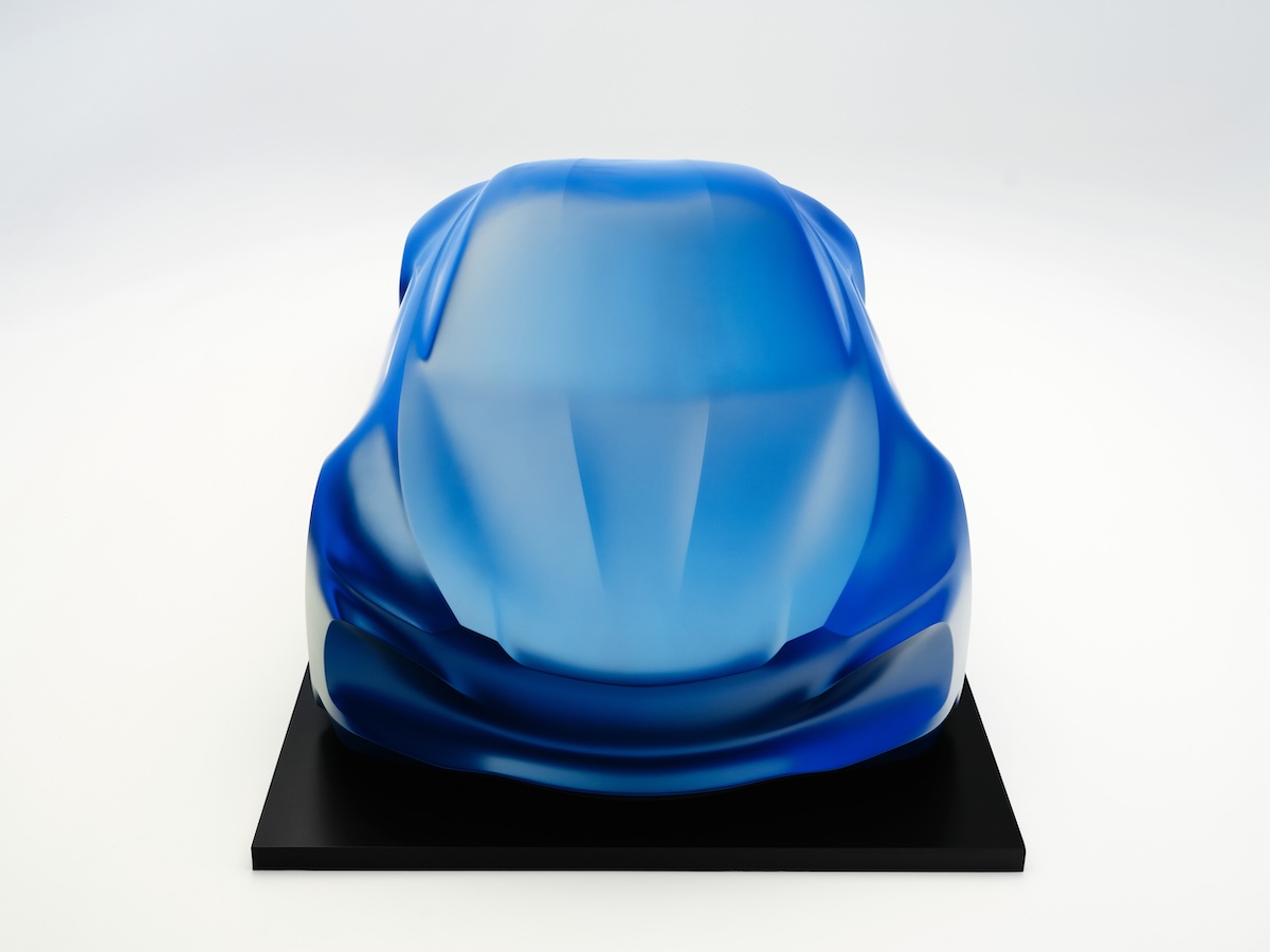 Nuova Alpine A110: una scultura ne svela le forme e anticipa il futuro
