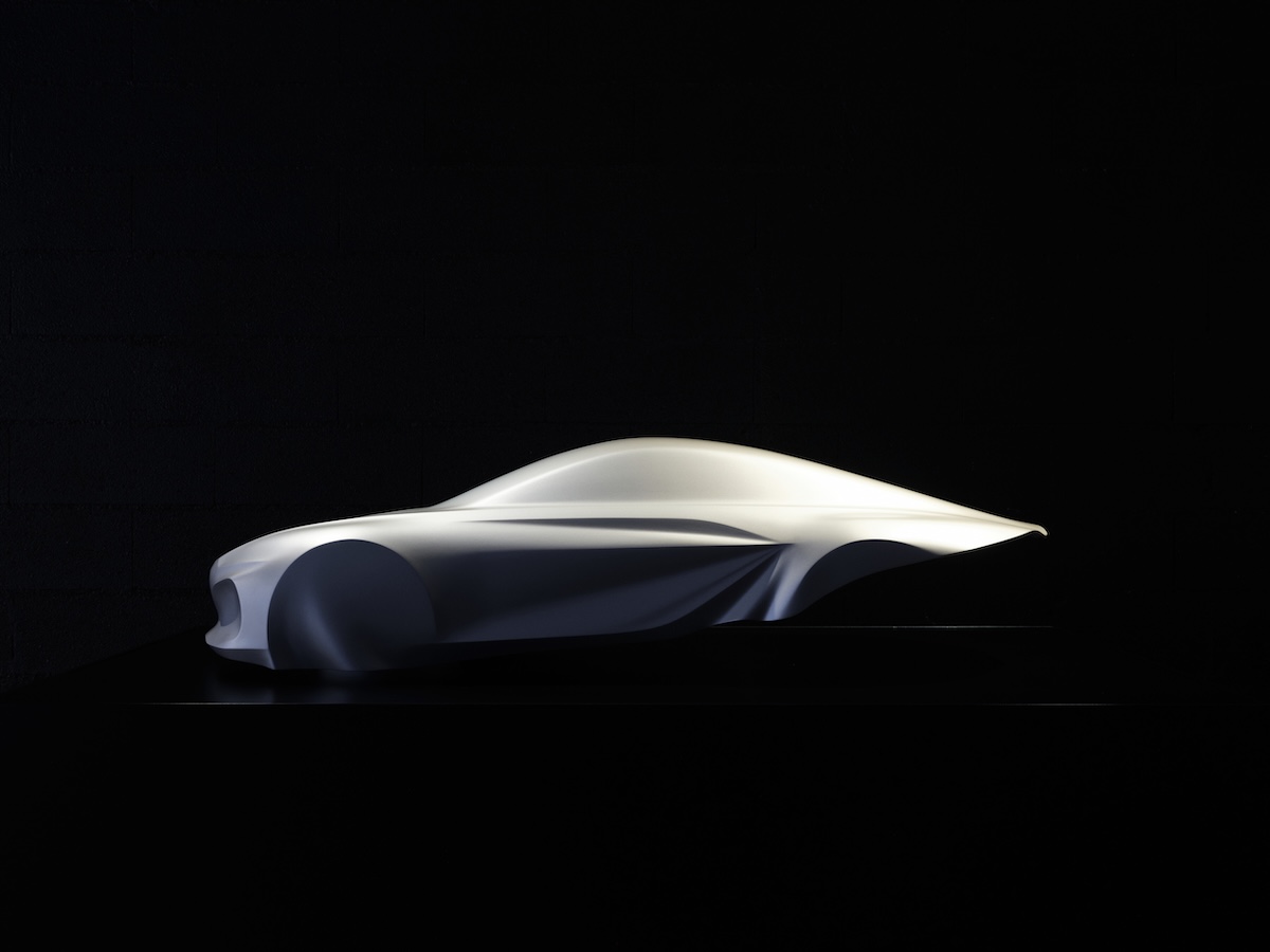 Nuova Alpine A110: una scultura ne svela le forme e anticipa il futuro