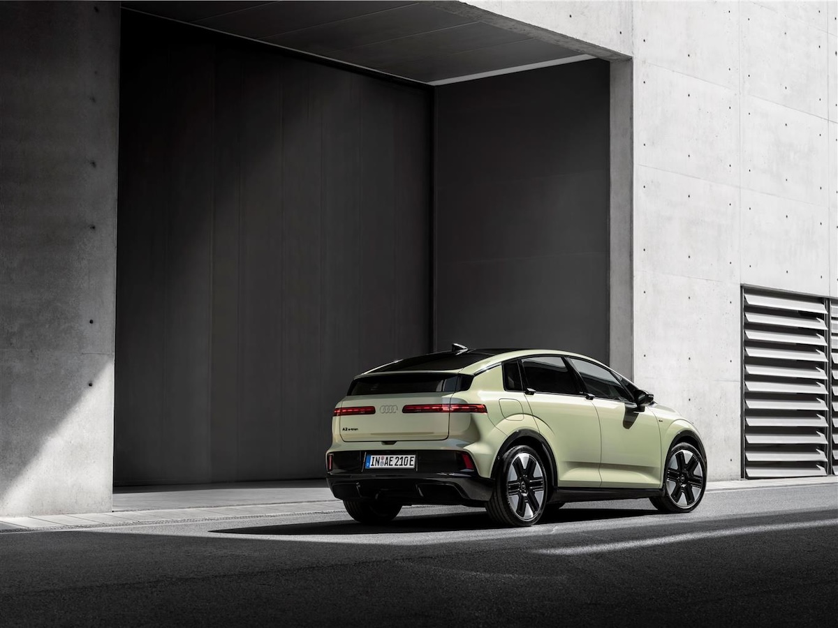 Audi A2 e-tron: 646 km di autonomia e quattro motori elettrici Audi A2 e-tron: 646 km di autonomia e quattro motori elettrici