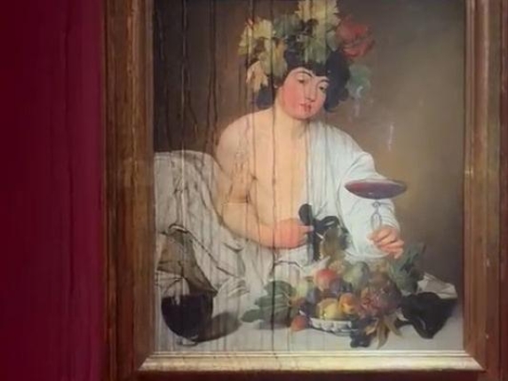 Maltempo a Firenze, piove dentro agli Uffizi: bagnata la teca del Bacco di Caravaggio Maltempo a Firenze, piove dentro agli Uffizi: bagnata la teca del Bacco di Caravaggio