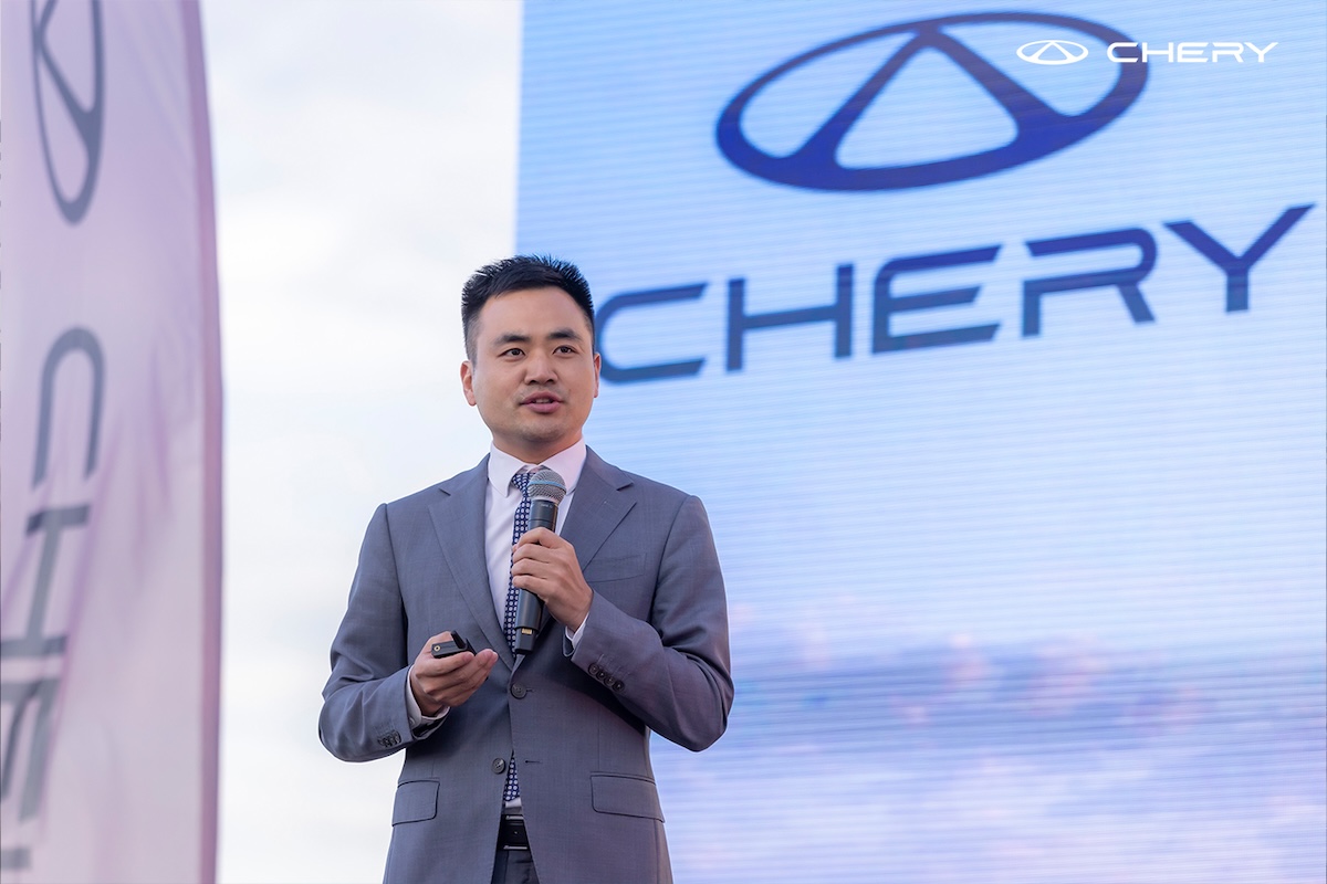 Chery Tiggo 9 CSH, batteria immersa 24 ore in acqua salata Chery Tiggo 9 CSH, batteria immersa 24 ore in acqua salata