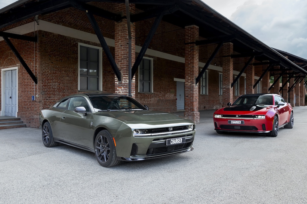Nuova Dodge Charger, benzina ed elettrico sulla STLA Large Nuova Dodge Charger, benzina ed elettrico sulla STLA Large