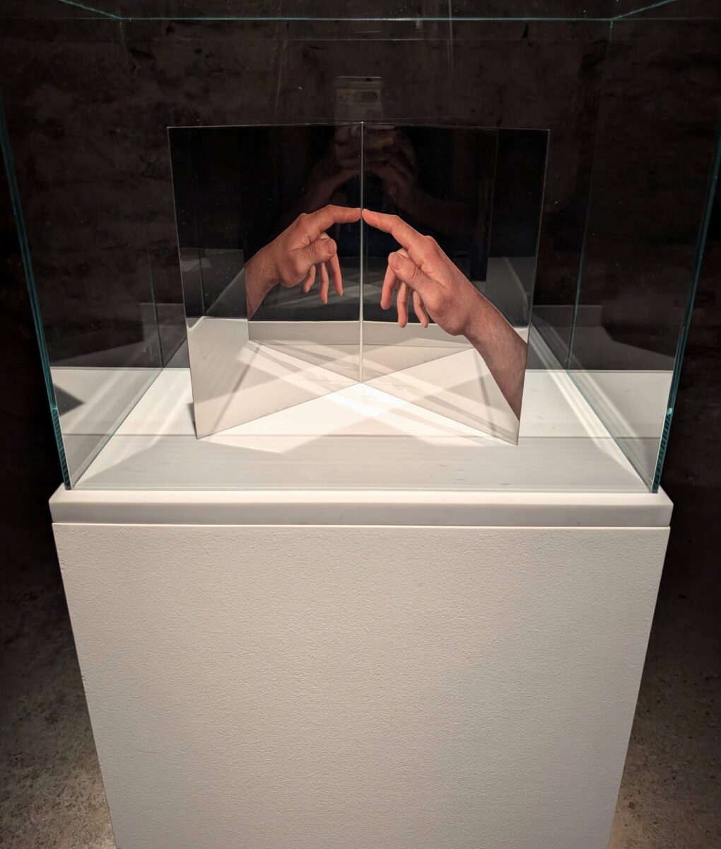 Alla Rocca Maggiore di Assisi le ultime settimane per visitare la mostra di Michelangelo Pistoletto Alla Rocca Maggiore di Assisi le ultime settimane per visitare la mostra di Michelangelo Pistoletto