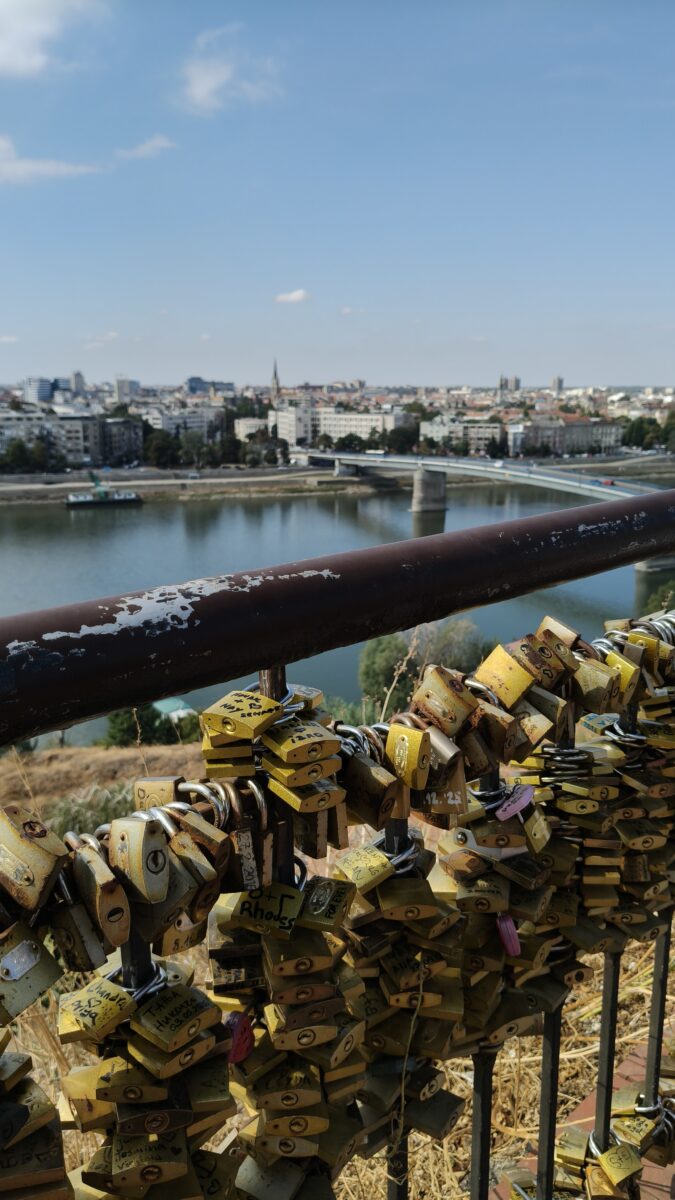 Belgrado e dintorni, 72 ore balcaniche fuori rotta: un weekend lungo tra fortezze, un sorso di rakija, il Danubio e l’antica città romana Belgrado e dintorni, 72 ore balcaniche fuori rotta: un weekend lungo tra fortezze, un sorso di rakija, il Danubio e l’antica città romana