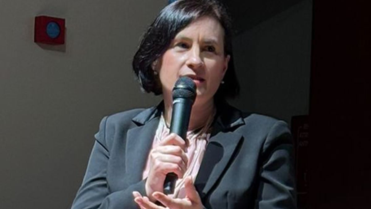Badanti, arriva la medicina narrativa: “La cura parte anche dalle storie di vita” Badanti, arriva la medicina narrativa: “La cura parte anche dalle storie di vita”