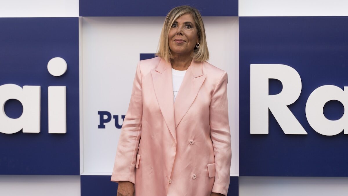 Maria Latella torna su Rai 3 con la Biblioteca dei Sentimenti: “Un romanzo fa meglio di un bignè. Ecco quali libri consiglio ai giovani che non leggono più” Maria Latella torna su Rai 3 con la Biblioteca dei Sentimenti: “Un romanzo fa meglio di un bignè. Ecco quali libri consiglio ai giovani che non leggono più”