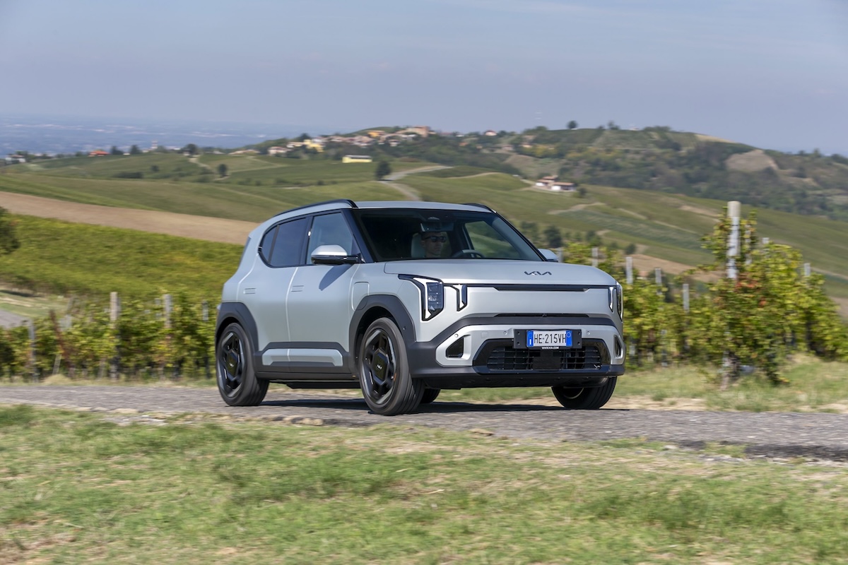 Kia EV2 cresce: nuova Black-Line e autonomia fino a 453 km