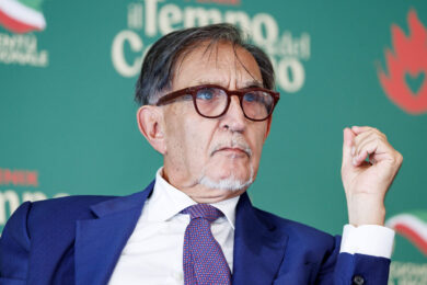 Fenix, è il giorno delle promesse: legge elettorale approvata alla Camera, alle urne a ottobre