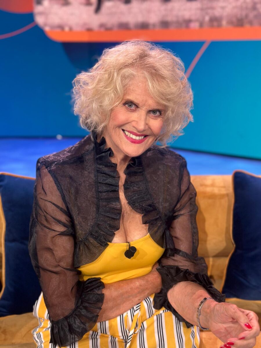 Minnie Minoprio apre la stagione all’Alexander Platz: i giovani dovrebbero ascoltare prima di parlare – INTERVISTA Minnie Minoprio apre la stagione all’Alexander Platz: i giovani dovrebbero ascoltare prima di parlare – INTERVISTA