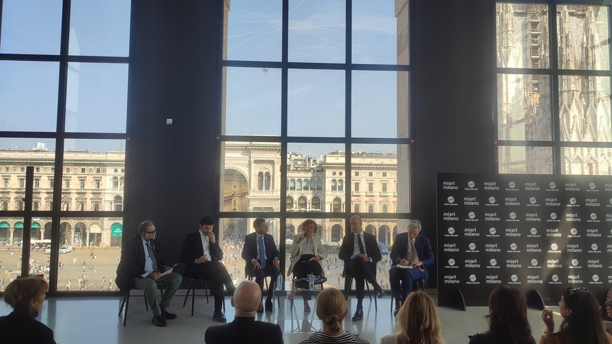Svelata la nuova miart milano: il nuovo progetto di Fiera tra arte, cultura e internazionalizzazione. VIDEO Svelata la nuova miart milano: il nuovo progetto di Fiera tra arte, cultura e internazionalizzazione. VIDEO