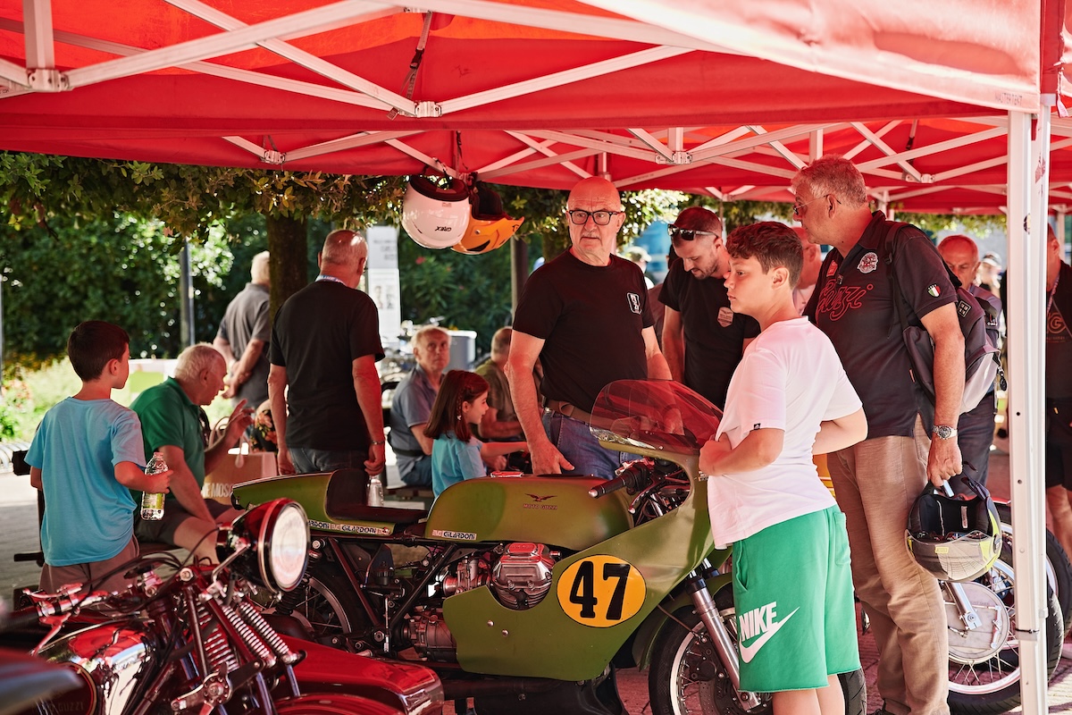 Mandello, nuova era per Moto Guzzi: fabbrica rinnovata, museo e migliaia di visitatori