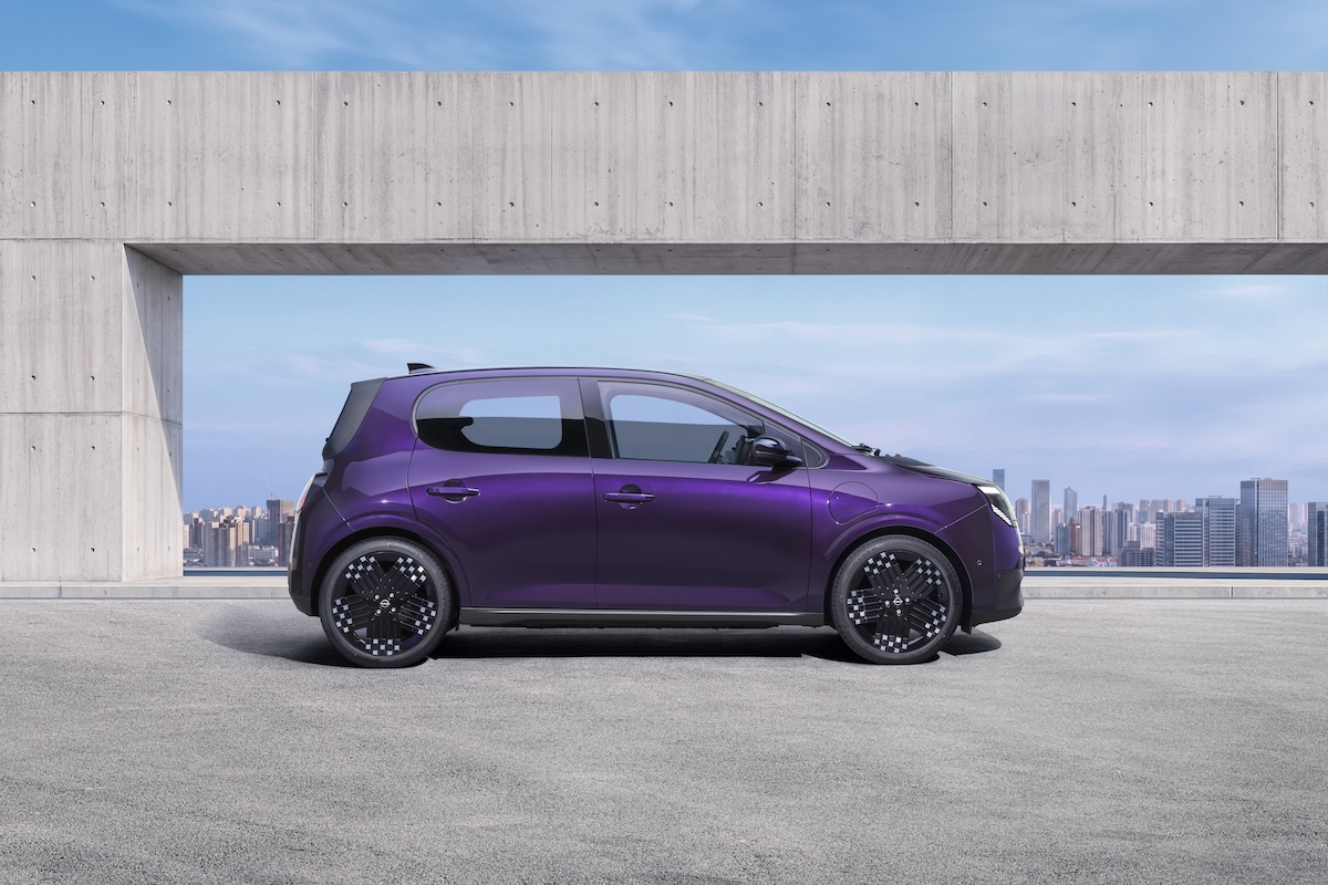 Nissan PIXO debutta in Europa: elettrica compatta da 60 kW Nissan PIXO debutta in Europa: elettrica compatta da 60 kW