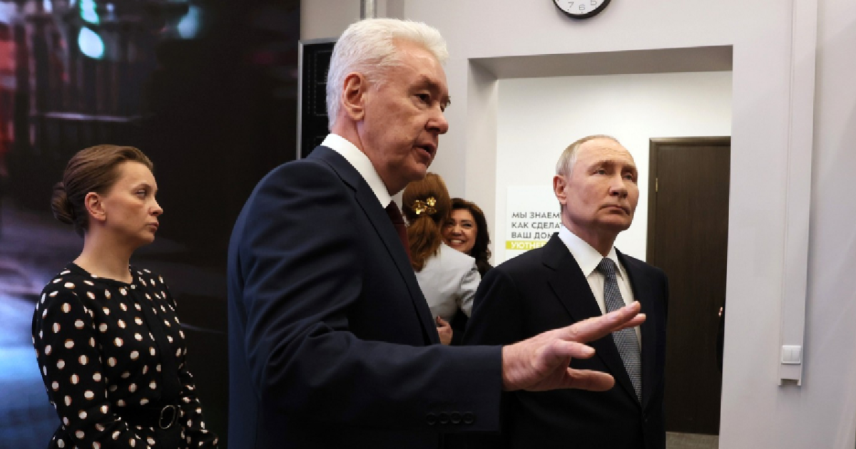 Ucraina, allarme antiaereo su Kiev. Centinaia di droni su Mosca, Sobyanin: “Obiettivo disturbare le elezioni” Ucraina, allarme antiaereo su Kiev. Centinaia di droni su Mosca, Sobyanin: “Obiettivo disturbare le elezioni”