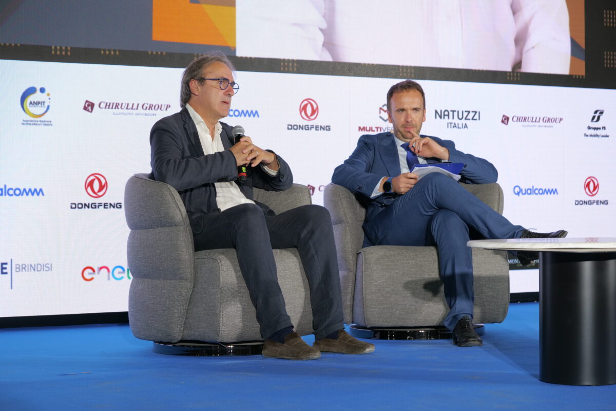 Bonelli (Avs) a La Piazza 2026: “Ranucci via da Report? Vendetta della destra. La Rai è ormai sotto il controllo di Palazzo Chigi” Bonelli (Avs) a La Piazza 2026: “Ranucci via da Report? Vendetta della destra. La Rai è ormai sotto il controllo di Palazzo Chigi”