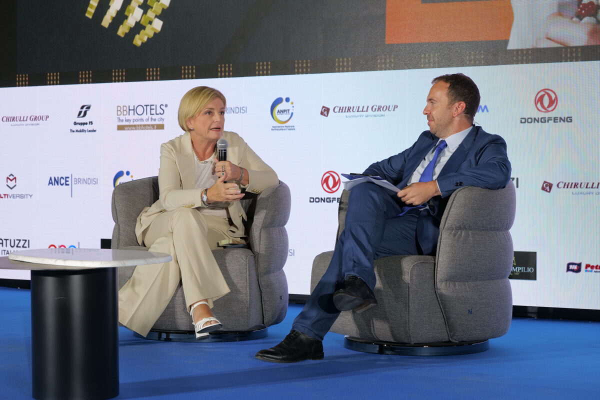Calderone a La Piazza 2026: “Mondo del lavoro sempre più dinamico, il tema delle competenze deve essere centrale” Calderone a La Piazza 2026: “Mondo del lavoro sempre più dinamico, il tema delle competenze deve essere centrale”
