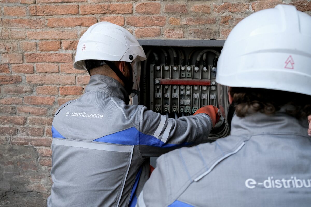 Enel e sindacati: accordo sul nuovo modello organizzativo della rete Enel e sindacati: accordo sul nuovo modello organizzativo della rete