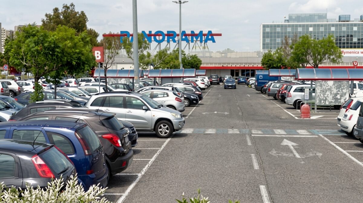 A Roma spuntano soldi sui parabrezza delle auto: sembrano manna dal cielo… ma sono solo un inganno! A Roma spuntano soldi sui parabrezza delle auto: sembrano manna dal cielo… ma sono solo un inganno!