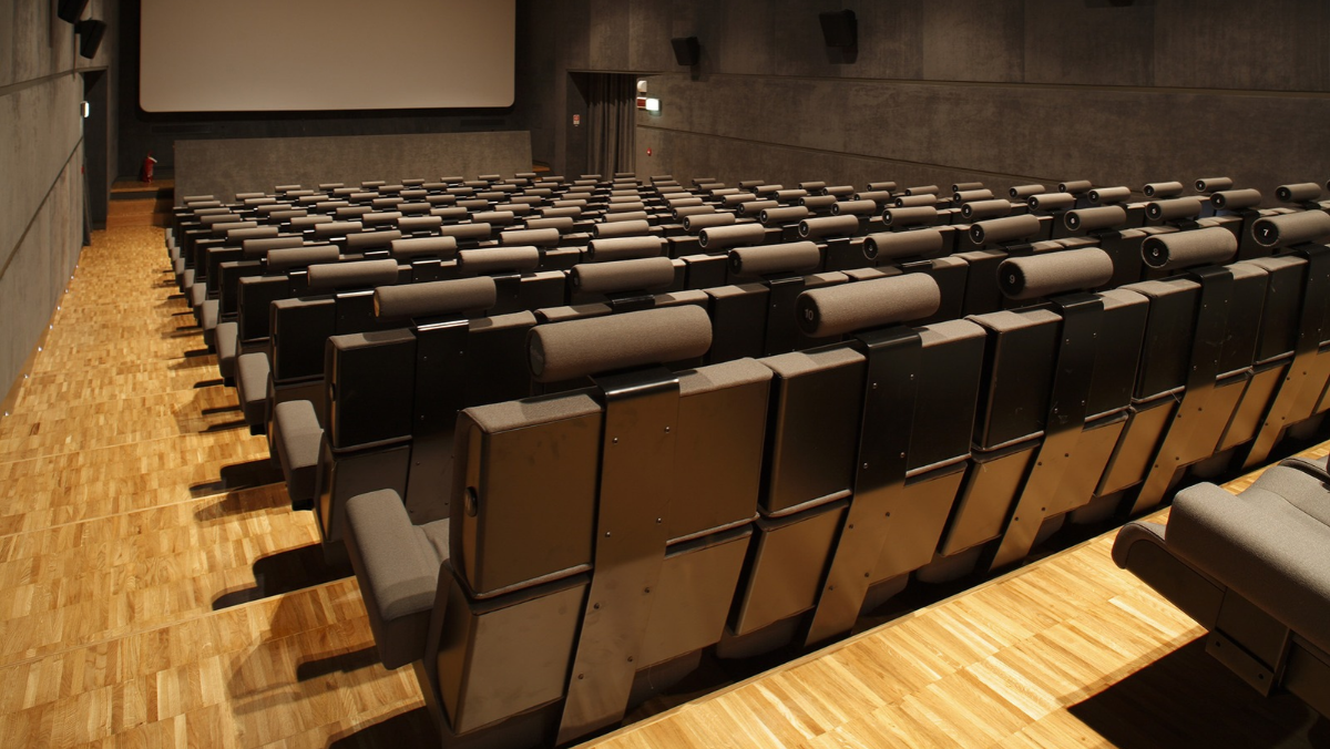 Cinema, pioggia di milioni nel Lazio: 4,1 milioni per salvare e rilanciare 42 sale e arene Cinema, pioggia di milioni nel Lazio: 4,1 milioni per salvare e rilanciare 42 sale e arene