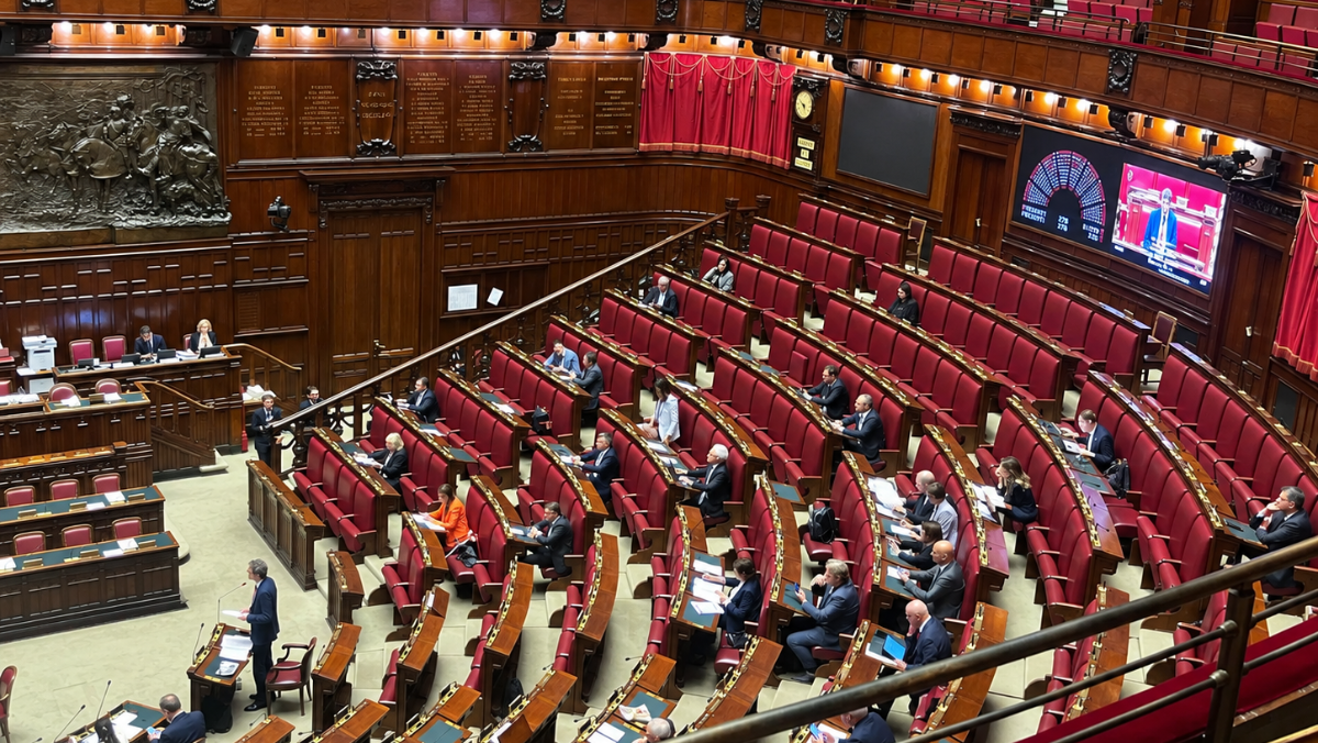 Galleria foto 'Legge elettorale, al via alla Camera la discussione in terza lettura. Domani il voto sulle pregiudiziali di costituzionalità' - foto 1
