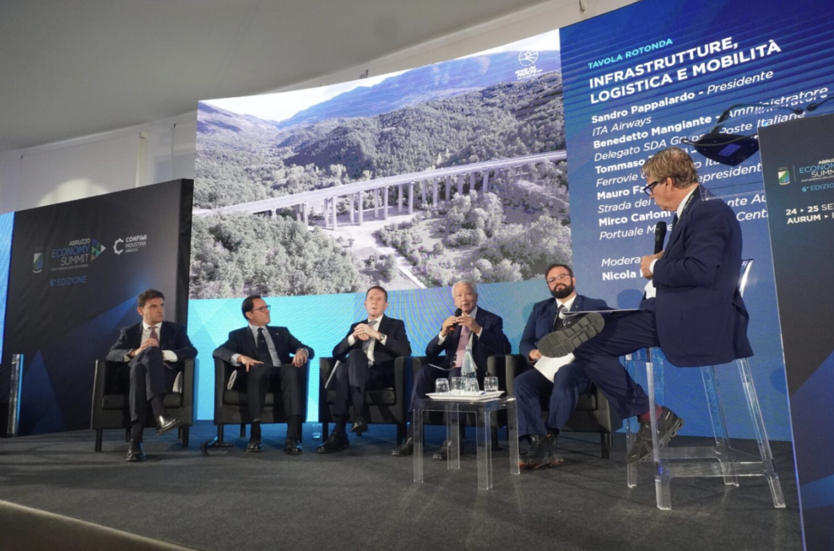 Abruzzo: a Pescara il summit sull’economia regionale fra investimenti e prospettive di sviluppo Abruzzo: a Pescara il summit sull’economia regionale fra investimenti e prospettive di sviluppo
