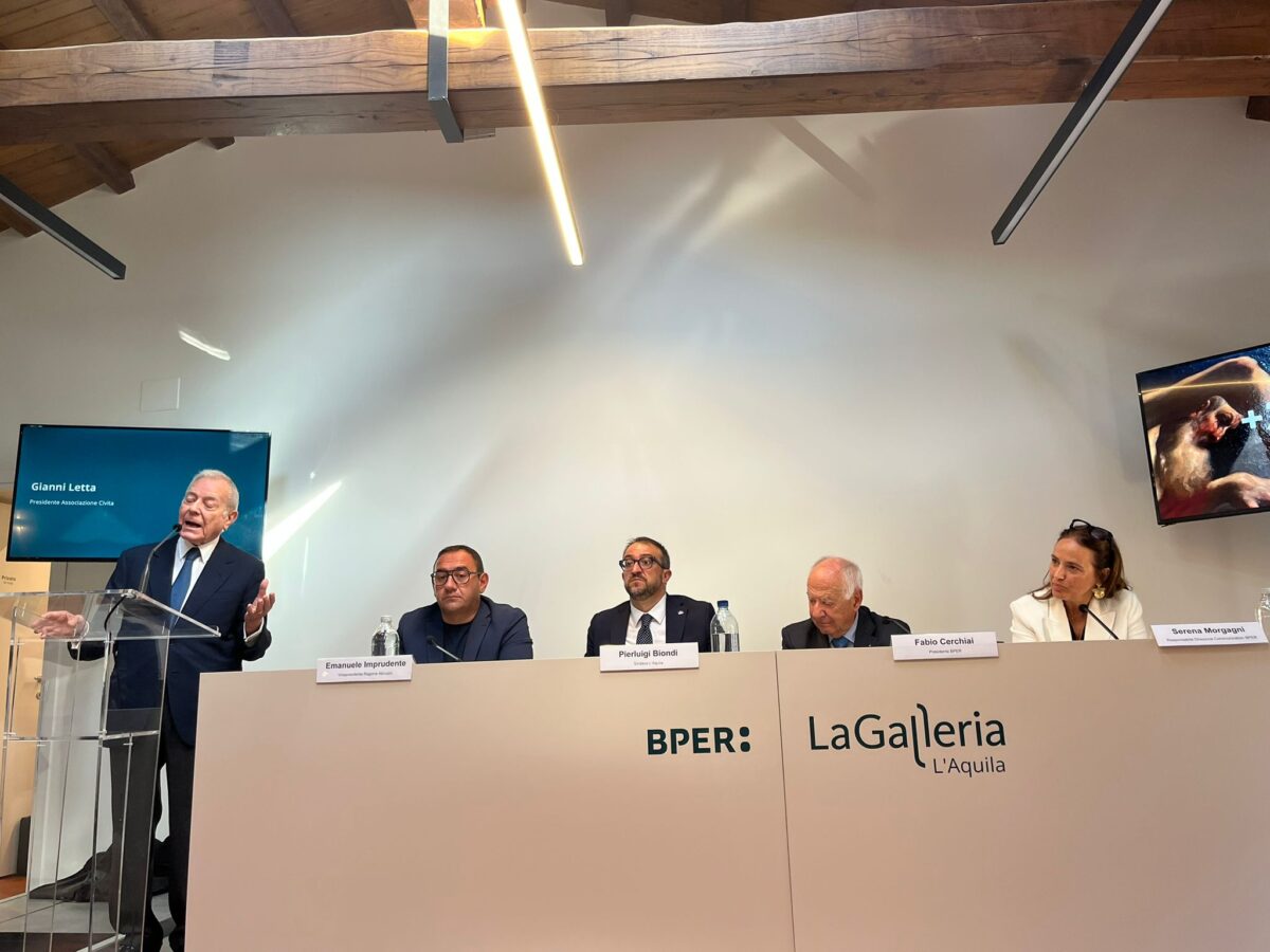 L’Aquila, la rinascita passa dall’arte: apre il Polo Culturale BPER a Palazzo Farinosi Branconio. Biondi: “Dopo il sisma la città si riabitua al bello” L’Aquila, la rinascita passa dall’arte: apre il Polo Culturale BPER a Palazzo Farinosi Branconio. Biondi: “Dopo il sisma la città si riabitua al bello”