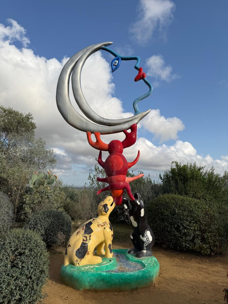 Non è Gaudì: l’esoterico e surreale il Giardino dei Tarocchi di Niki de Saint Phalle, tappa obbligata da Roma verso Capalbio