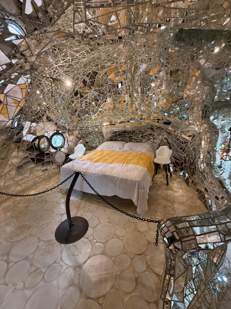 Non è Gaudì: l’esoterico e surreale il Giardino dei Tarocchi di Niki de Saint Phalle, tappa obbligata da Roma verso Capalbio