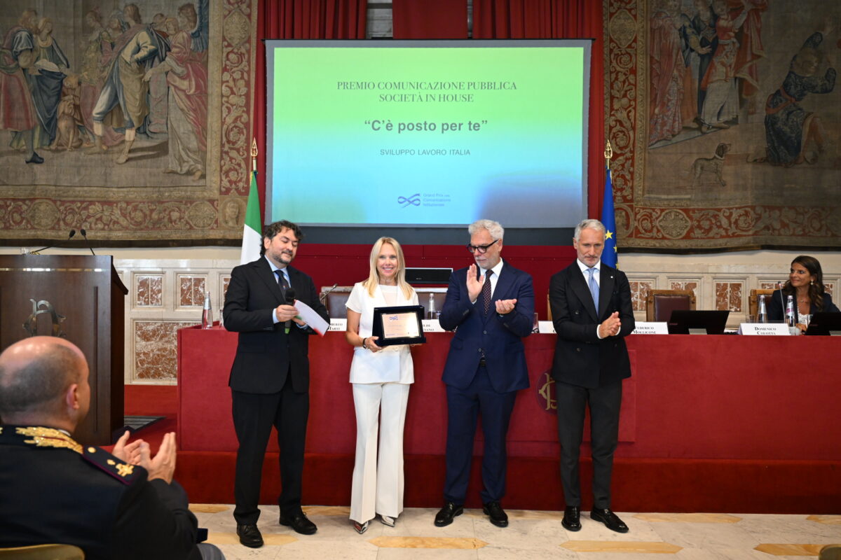 Touchpoint e Ital Communications, Grand Prix della Comunicazione Istituzionale 2026: a Sviluppo Lavoro Italia il Premio per la Comunicazione Pubblica – Società in house Touchpoint e Ital Communications, Grand Prix della Comunicazione Istituzionale 2026: a Sviluppo Lavoro Italia il Premio per la Comunicazione Pubblica – Società in house