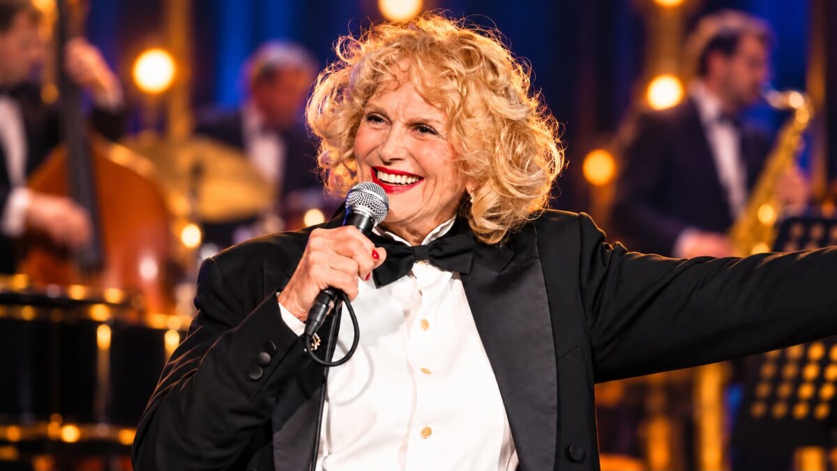 Minnie Minoprio apre la stagione all’Alexander Platz: i giovani dovrebbero ascoltare prima di parlare – INTERVISTA Minnie Minoprio apre la stagione all’Alexander Platz: i giovani dovrebbero ascoltare prima di parlare – INTERVISTA