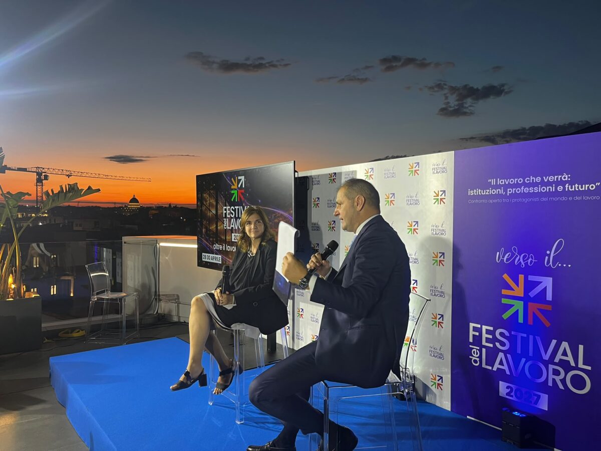 “Fuga di cervelli? È la bugia più diffusa”: il Festival del Lavoro 2027 sfida i luoghi comuni. Al centro IA, inverno demografico e formazione “Fuga di cervelli? È la bugia più diffusa”: il Festival del Lavoro 2027 sfida i luoghi comuni. Al centro IA, inverno demografico e formazione