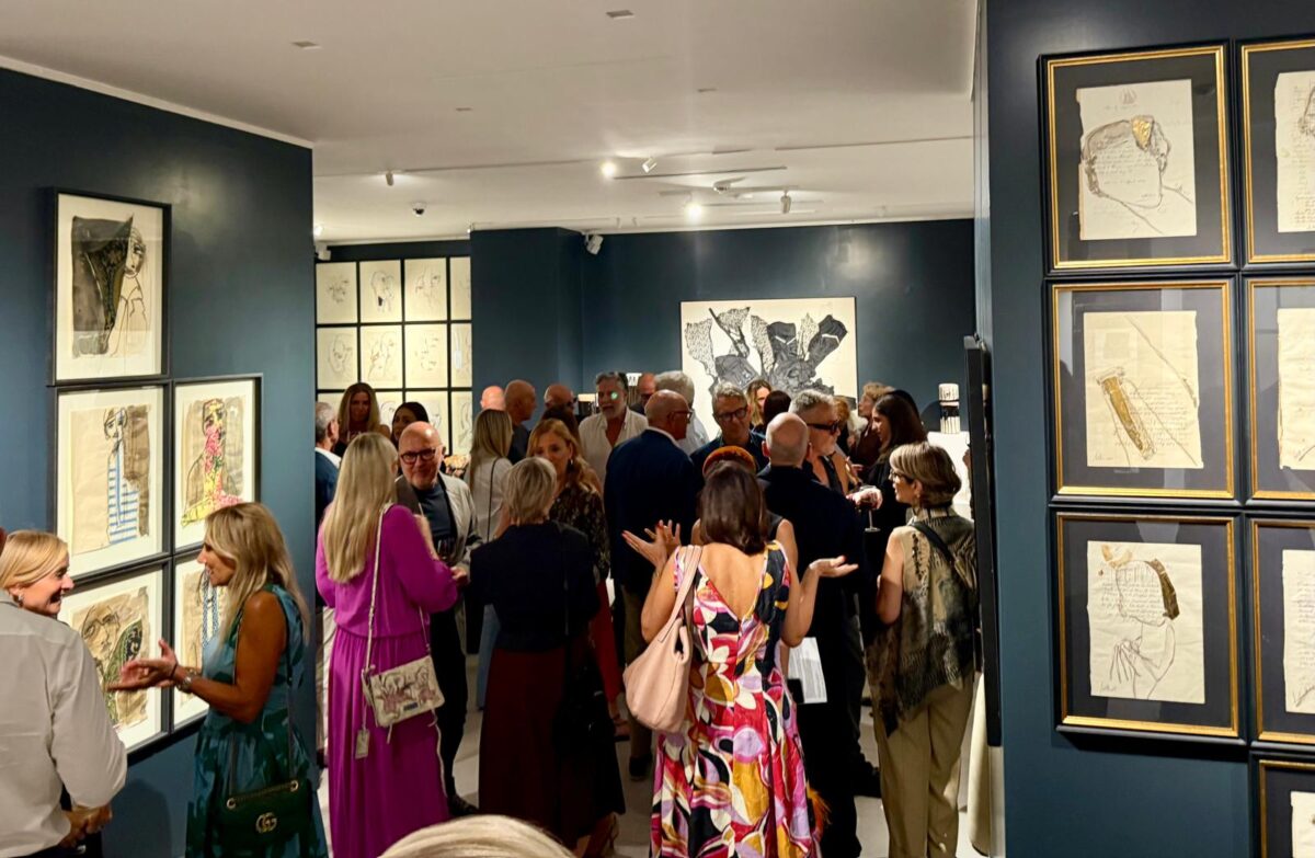 Atmosfere da Dolce Vita a Via Margutta, la stagione degli eventi capitolini riapre con Antonio Marras Atmosfere da Dolce Vita a Via Margutta, la stagione degli eventi capitolini riapre con Antonio Marras