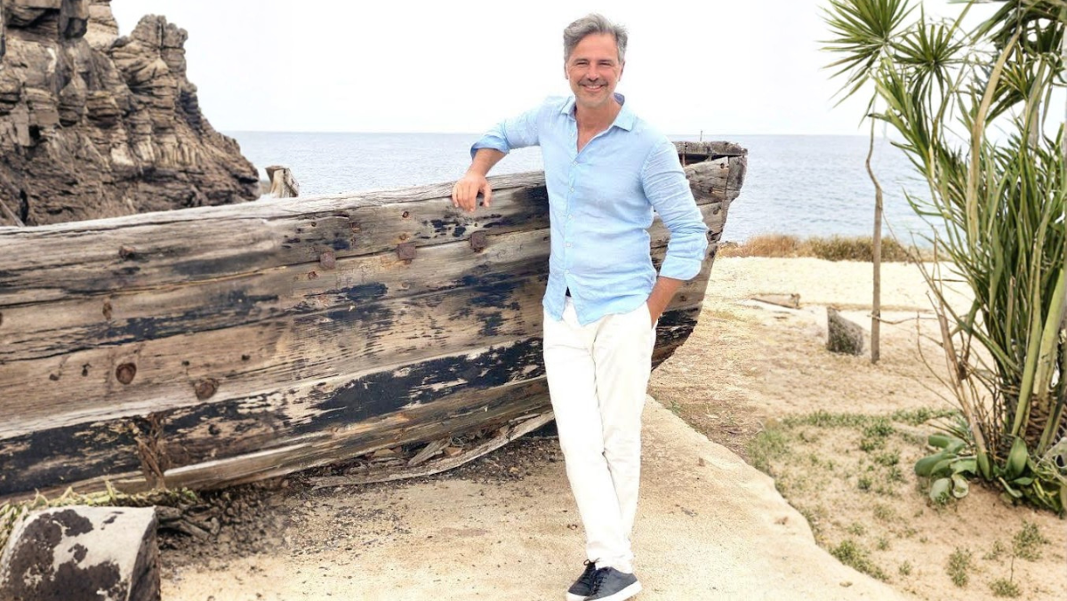Beppe Convertini naviga l’Italia con “Azzurro”, da Chioggia alla Reggia di Caserta Beppe Convertini naviga l’Italia con “Azzurro”, da Chioggia alla Reggia di Caserta
