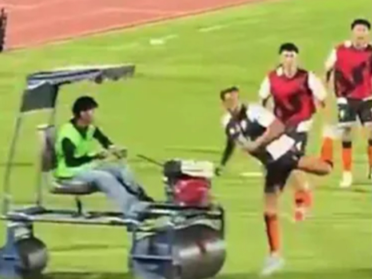 Incidente da incubo per Townsend: l’ex Tottenham è stato investito sul campo durante il riscaldamento – VIDEO Incidente da incubo per Townsend: l’ex Tottenham è stato investito sul campo durante il riscaldamento – VIDEO