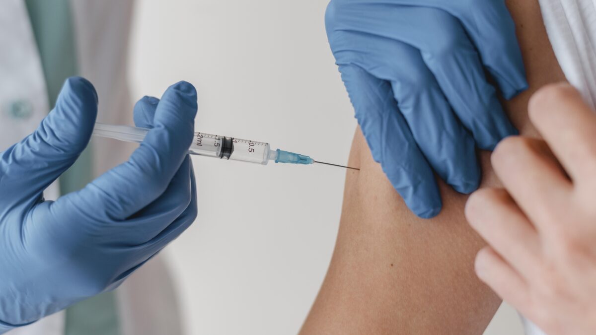Vaccini in Lombardia, in farmacia anche Hpv e difterite-tetano-pertosse Vaccini in Lombardia, in farmacia anche Hpv e difterite-tetano-pertosse