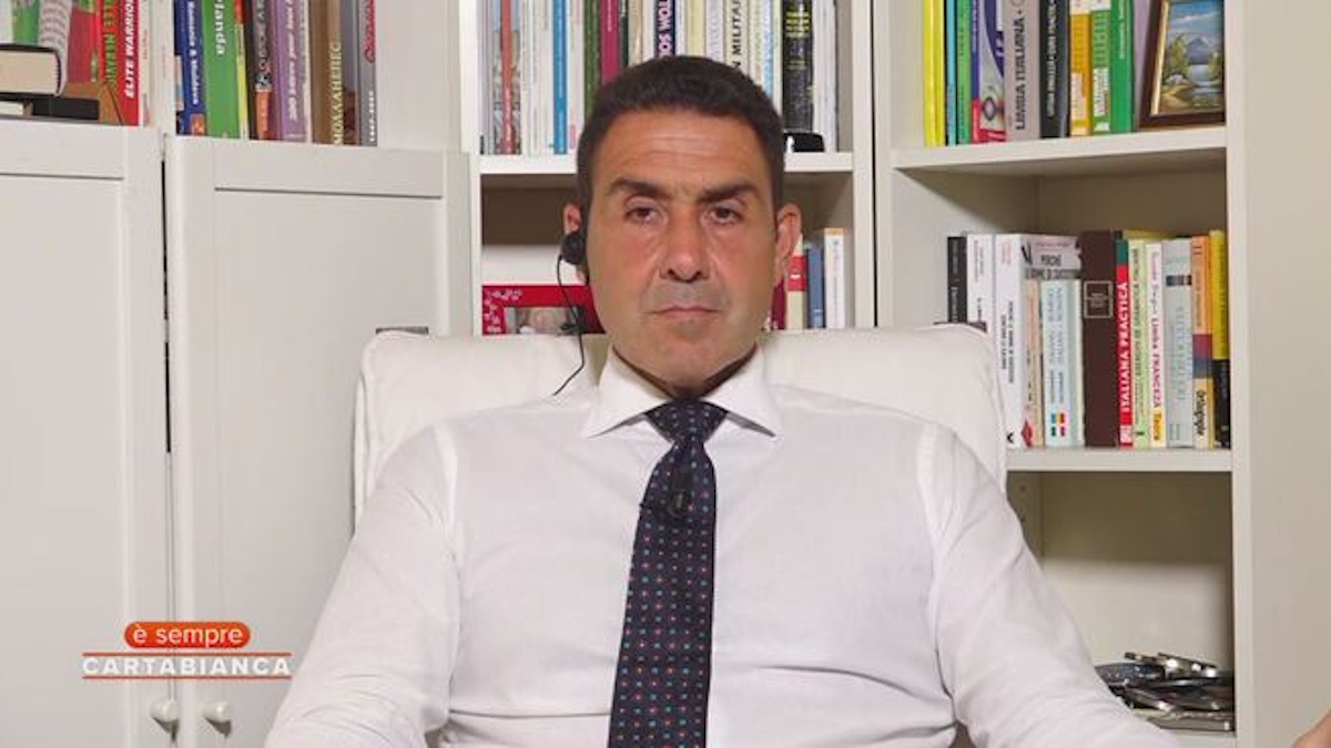Ascolti tv, Canale 5 batte Rai1 con la prima di Erica: Berlinguer riparte a razzo con Vannacci Ascolti tv, Canale 5 batte Rai1 con la prima di Erica: Berlinguer riparte a razzo con Vannacci