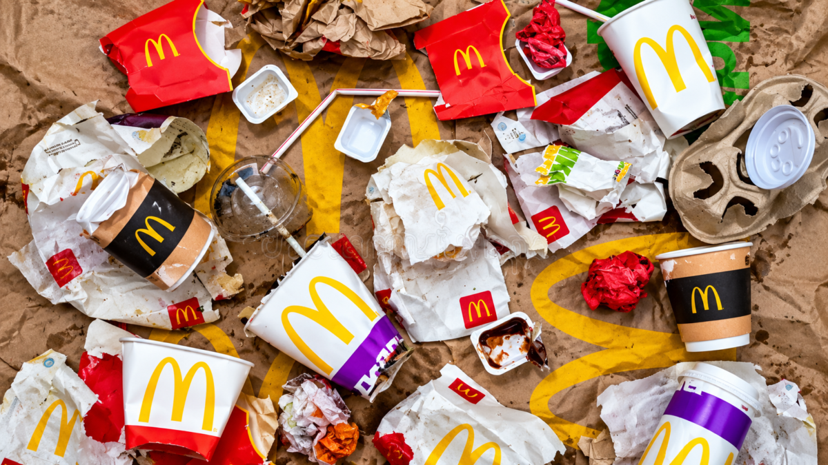 McDonald’s e Ama, a Roma nasce l’alleanza anti-rifiuti: dai panini alla raccolta differenziata McDonald’s e Ama, a Roma nasce l’alleanza anti-rifiuti: dai panini alla raccolta differenziata