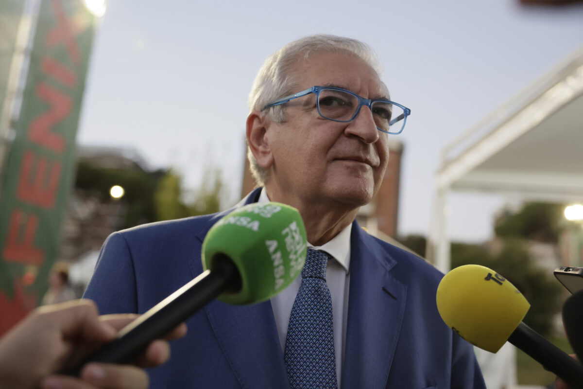 Si apre la festa di Fenix, Donzelli punge Vannacci: “È l’unica speranza della sinistra” Si apre la festa di Fenix, Donzelli punge Vannacci: “È l’unica speranza della sinistra”