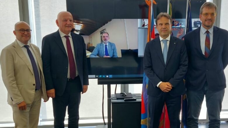 La “cabina di regia delle cinque Regioni” lancia il distretto manifatturiero unico del Nord