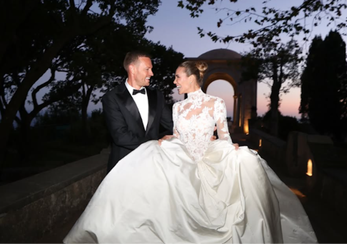 Ilary Blasi e Bastian Müller, quanto è costato il matrimonio da favola a Ravello Ilary Blasi e Bastian Müller, quanto è costato il matrimonio da favola a Ravello