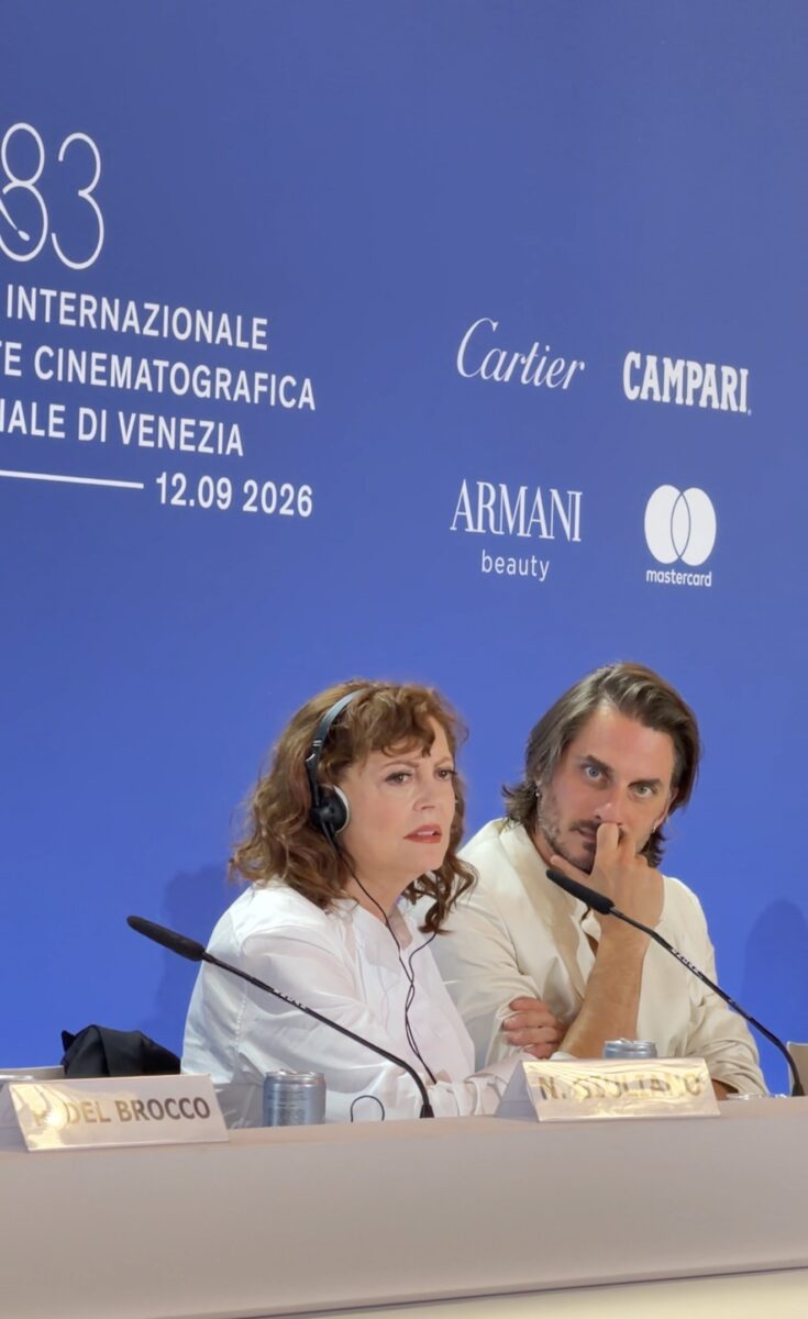 Venezia 83, otto minuti di applausi per The Echo Chamber. E il Lido entra nella seconda settimana Venezia 83, otto minuti di applausi per The Echo Chamber. E il Lido entra nella seconda settimana