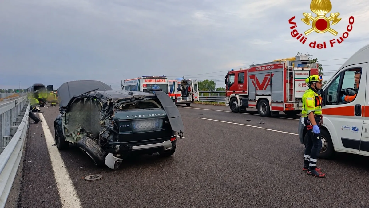 A35 Brebemi, maxi tamponamento: un morto e nove feriti A35 Brebemi, maxi tamponamento: un morto e nove feriti