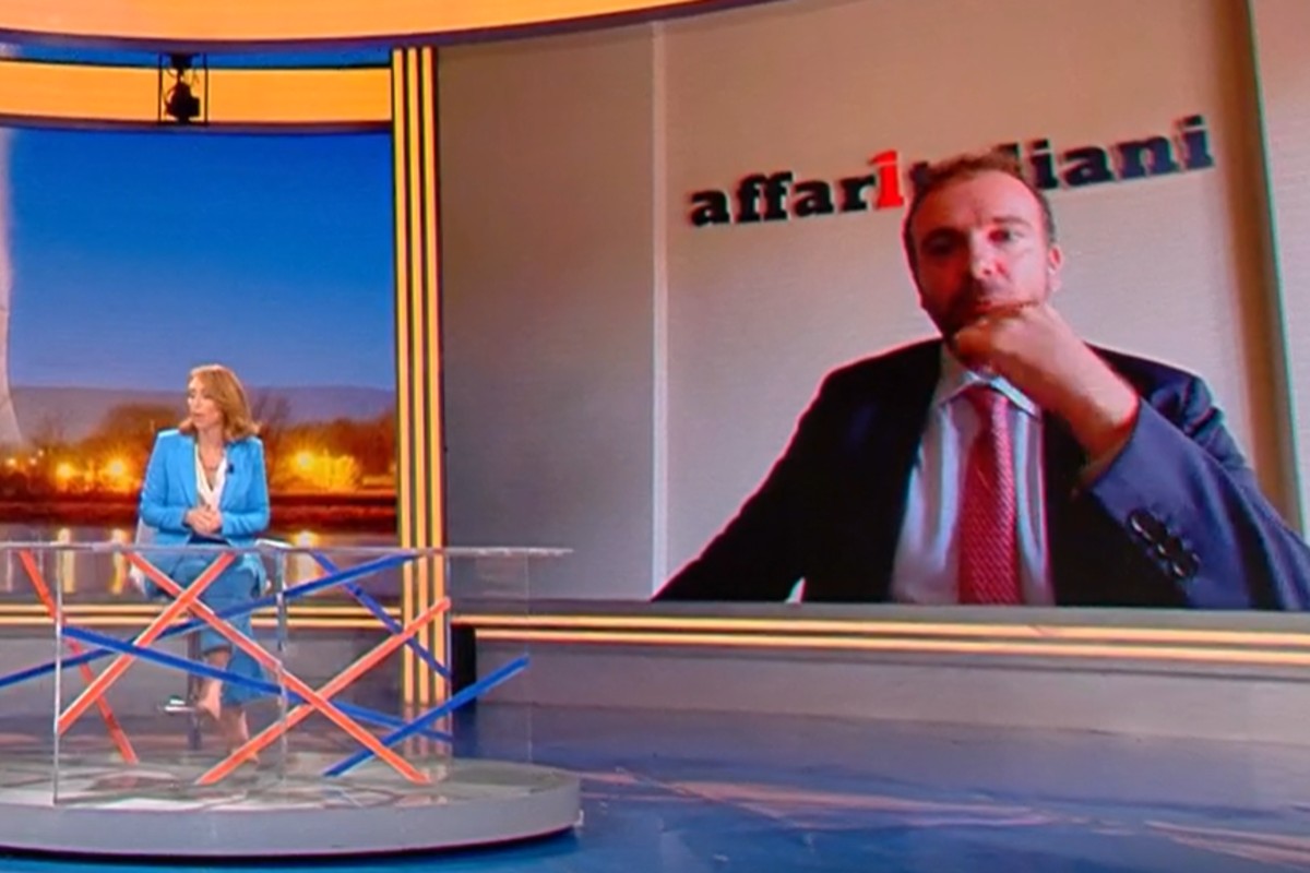 Caro energia, il direttore di Affaritaliani Marco Scotti ad Agorà (Rai3): “Ci troviamo in una tempesta perfetta. C’è il rischio che la benzina arrivi a 2,5 euro al litro”